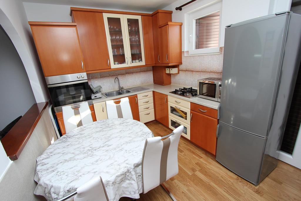 Apartment Ilinovic 로비니 외부 사진