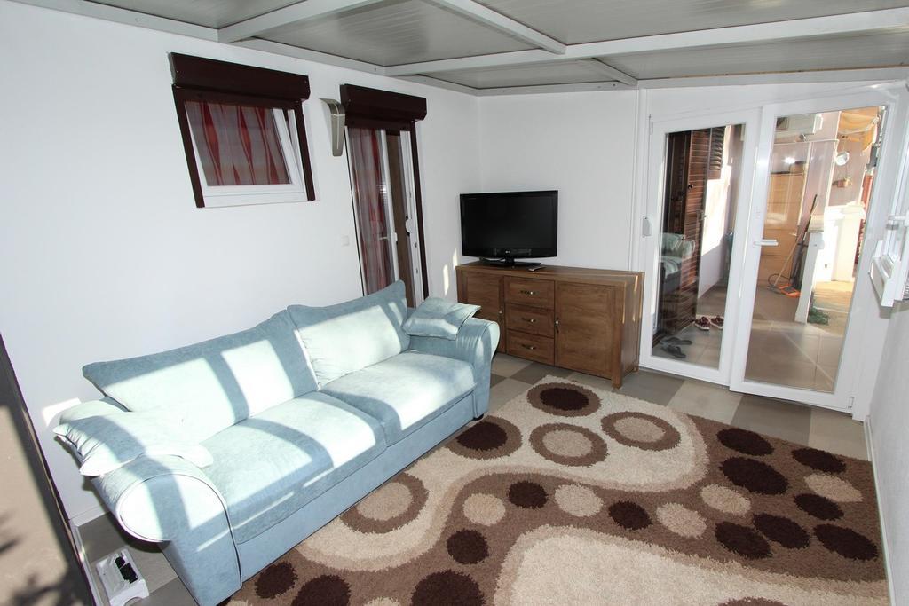 Apartment Ilinovic 로비니 외부 사진