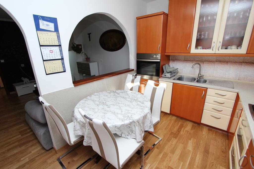 Apartment Ilinovic 로비니 외부 사진